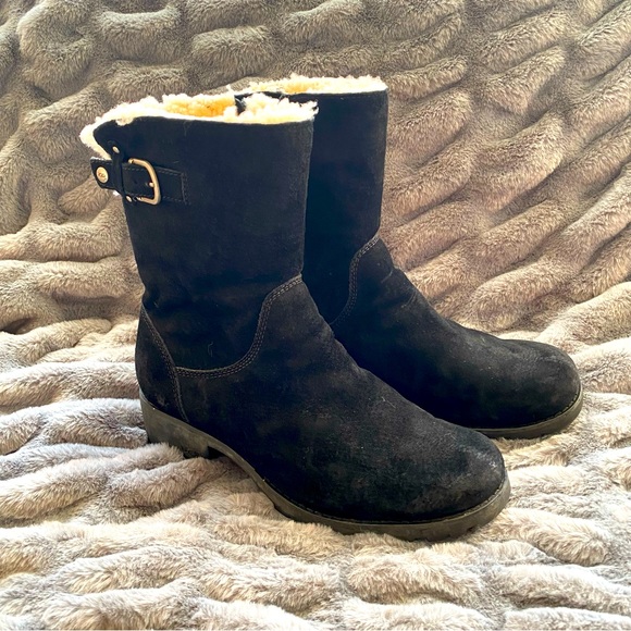 UGG Australia 1982 'Mare' Women's Suede Sheepskin Black Boots - Picture 1 of 9